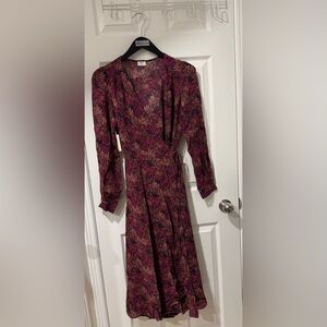 Wilfred Long Sleeve Dress in Burgundy print
